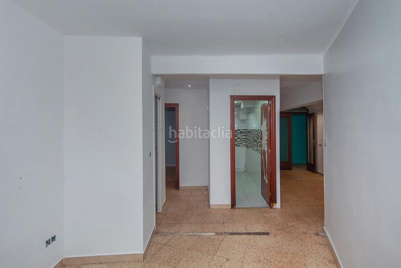 Foto 007f1c5f-89bc-44fb-acd9-250753c387bb. Pis a Llefià Badalona