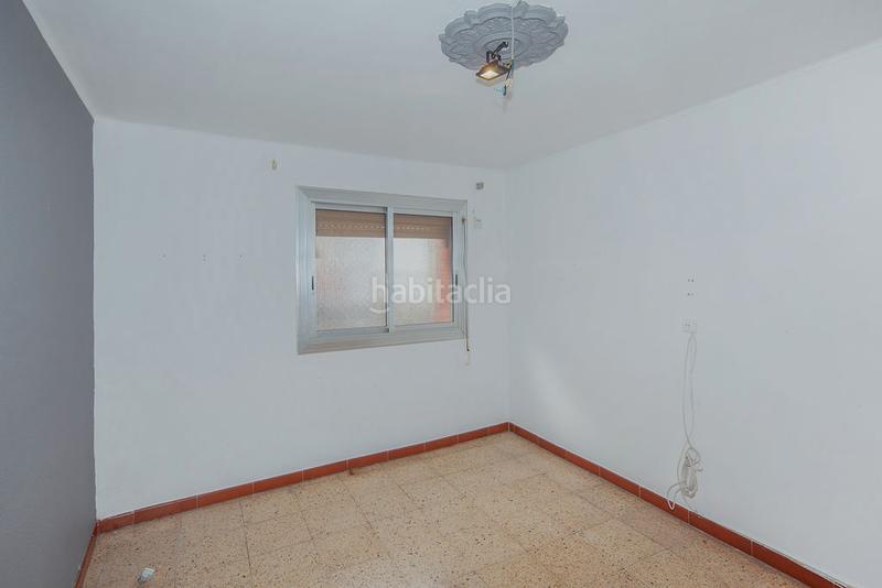 Foto 3374eaa5-5539-419c-92e3-9a5d0c3b7bb3. Pis a Llefià Badalona