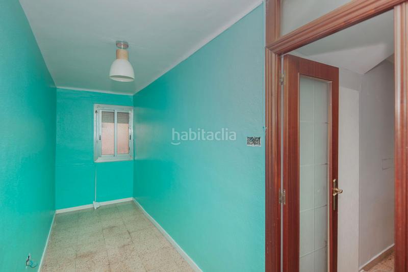 Foto 700fbea5-2480-4420-a9fe-635dbfc881f6. Pis a Llefià Badalona