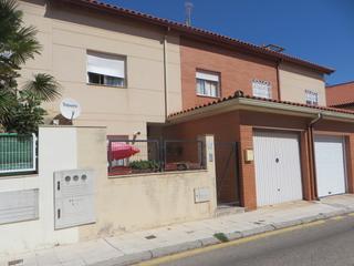 Casa aparellada  C/ dalias. Solvia inmobiliaria  chalet adosado seseña