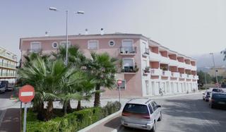 Casa aparellada  C/ xurreta. Solvia inmobiliaria  chalet adosado dénia
