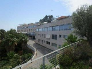 Appartement  C/ dos rius. Solvia inmobiliaria  piso santa susana