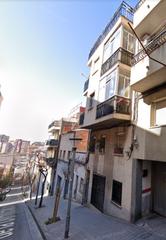 Pis  C/ democracia. Solvia inmobiliaria  piso badalona