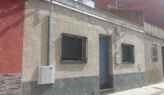 Casa pareada  C/ garona. Solvia inmobiliaria  chalet adosado sabadell