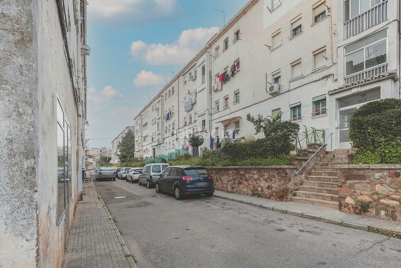 Foto b42e0dea-c522-4bec-880d-0bfb903d5726. Piso solvia inmobiliaria piso en La Cañada - Aldea Moret Cáceres