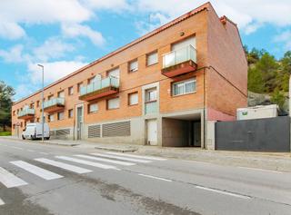 Piso  Av montserrat. Solvia inmobiliaria  piso castellgalí