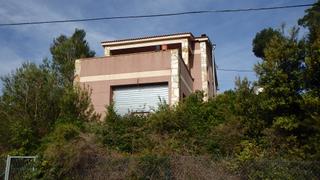 Xalet  C/ angel guimera. Solvia inmobiliaria  chalet independiente torre de claramunt la