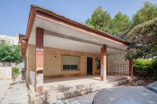 Chalet  Cr godelleta - calicanto. Solvia inmobiliaria  casa godelleta