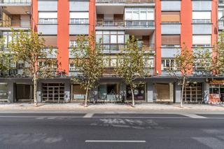 Location Local commercial  Av alvaro lópez nuñez. Solvia inmobiliaria  locales león