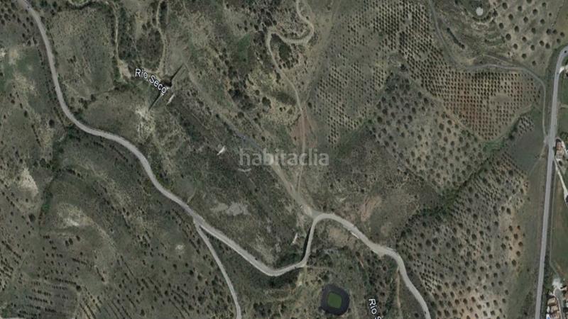 Foto 211a2482-1406-4f6d-b985-ba37fb0b267c. Finca rústica solvia inmobiliaria terreno con edificación en Alcaucín