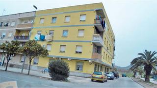 Piso  C/ luis angosto. Solvia inmobiliaria  piso lo campano