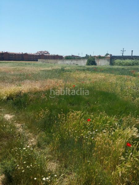 Foto 10422de3-c8c8-4ecc-adf3-a1aca56859c8. Fondo rustico in San Andrés del Rabanedo pueblo San Andrés del Rabanedo