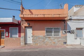 Chalet  C/ ruben darío. Solvia inmobiliaria  casa alginet