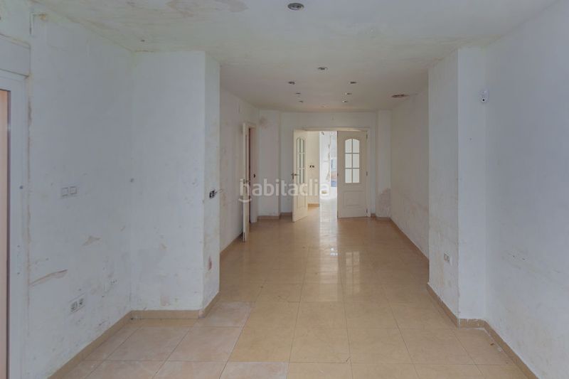 Foto f6ebc5cb-35c0-4aa0-a322-ece0ebb6c18e. Xalet a Alginet