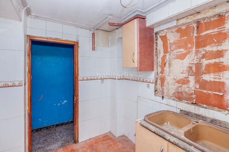 Foto c9e324ce-d61e-4db6-bf51-d5d4aab1b23b. Appartamento in Polígono Mas del Jutge Torrent