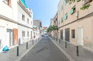 Dachwohnung  C/ ruperto chapí. Solvia inmobiliaria  ático badalona