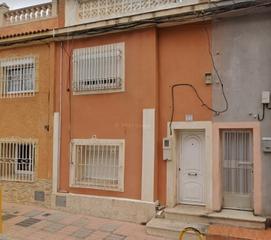 Casa aparellada  C/ bartolomé sprtono. Solvia inmobiliaria  chalet adosado cartagena