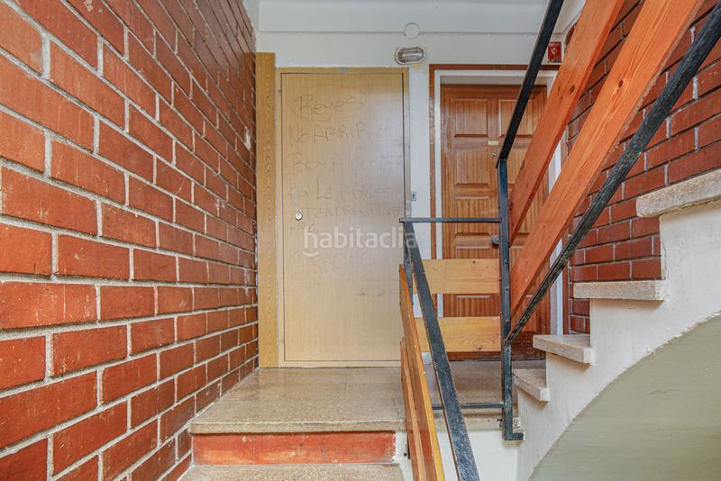 Foto 8d589e38-4d79-4027-82c5-0a1e278548b1. Pis a Vila - roja Girona