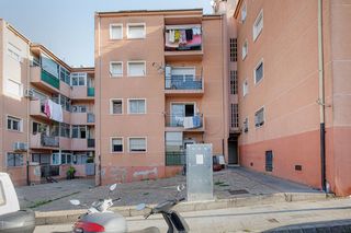 Etagenwohnung  Calle mimosa. Solvia inmobiliaria  piso girona