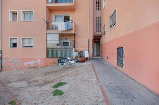 Pis  Calle mimosa. Solvia inmobiliaria  piso girona