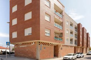 Local commercial  C/ lo león. Solvia inmobiliaria  locales pilar de la horadada
