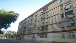 Piso  C/ pablo vi. Solvia inmobiliaria  piso murcia