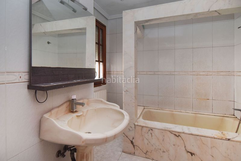Foto 7c163d9b-6e52-4e58-8121-49b55e2fc89e. Pis a Escodines Manresa