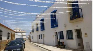Casa aparellada  C/ trainera. Solvia inmobiliaria  chalet adosado ayamonte
