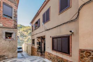 Xalet  C/ nou. Solvia inmobiliaria  casa poboleda