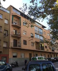 Pis  C/ tamarit. Solvia inmobiliaria  piso ripollet