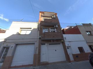 Xalet  C/ manuel folguera. Solvia inmobiliaria  casa sabadell