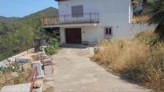 Xalet  Av. martivell. Solvia inmobiliaria  chalet independiente gelida