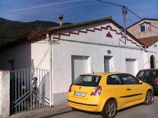 Casa aparellada  Calle del ángel. Solvia inmobiliaria  chalet adosado planes dhostoles les