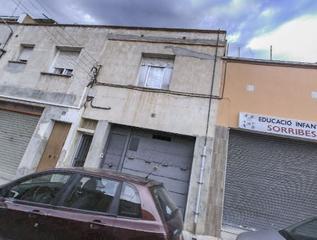 Casa aparellada  C/ mare de deu de lourdes nº25 barcelona. Solvia inmobiliaria  chalet adosado terrassa