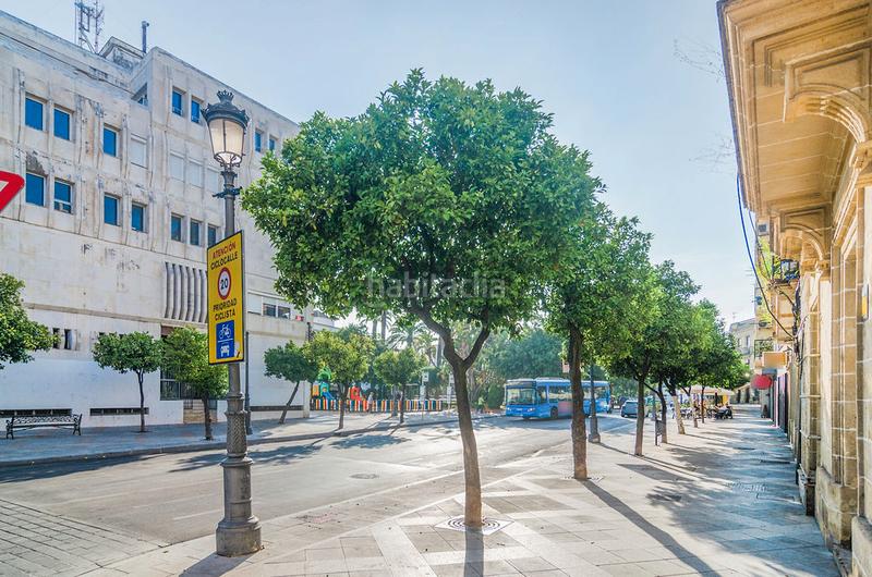 Foto 5fd3e9a7-d263-4897-9a8b-3096139e0513. Chalet solvia inmobiliaria casa en Centro Jerez de la Frontera