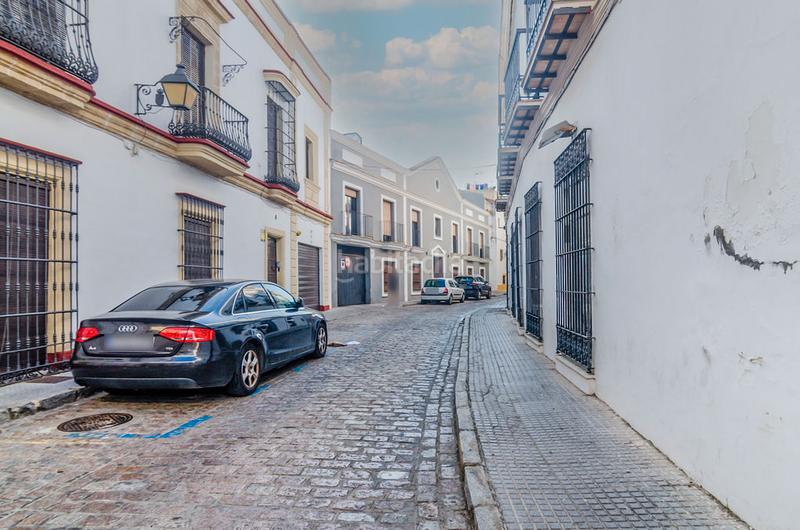 Foto b0c4d724-5548-47f9-afcf-0b2d79975f70. Chalet solvia inmobiliaria casa en Centro Jerez de la Frontera