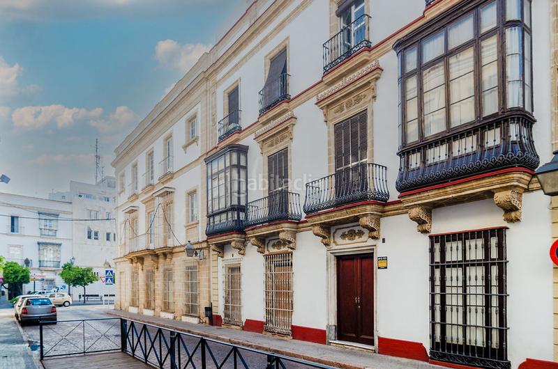 Foto ccaa263c-7939-4d59-8d91-f1dacbb8c12c. Chalet solvia inmobiliaria casa en Centro Jerez de la Frontera