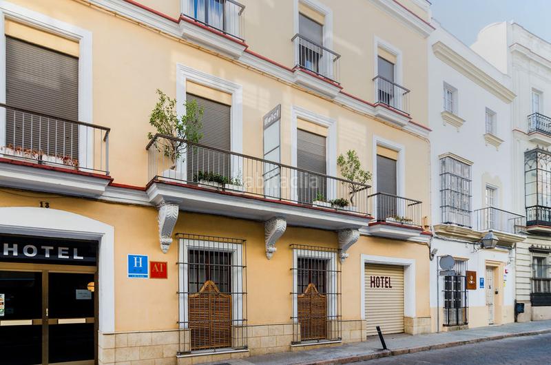 Foto cfbc9133-d8a2-4fb4-9c7a-7166a1d5fe8b. Chalet solvia inmobiliaria casa en Centro Jerez de la Frontera