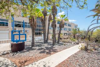 Office space  C/ dr juan domínguez pérez. Solvia inmobiliaria  oficinas palmas de gran canaria las