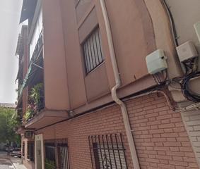 Pis  C/ zuheros. Solvia inmobiliaria  piso lucena