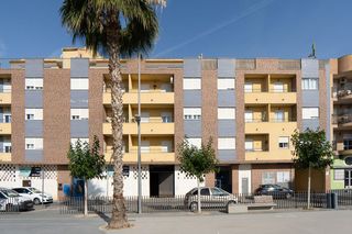 Business premise in Pasaje Reina de las Fiestas