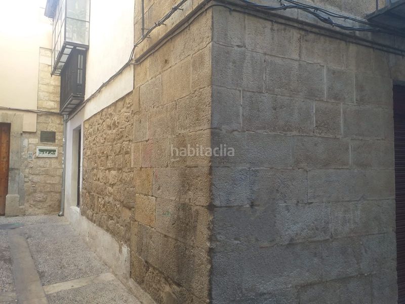 Foto bdb0ee3f-69bc-4dc3-83df-d42b01140222. Edifici a San Bartolomé - Millán de Priego Jaén
