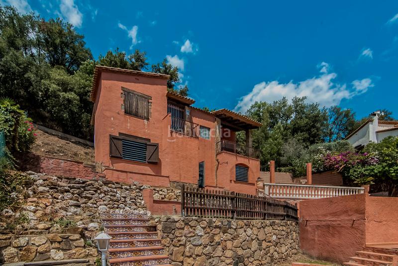 Foto 4c648cdf-84b2-4187-bbbf-47d444ee1e3b. Chalet solvia inmobiliaria chalet independiente en Calonge