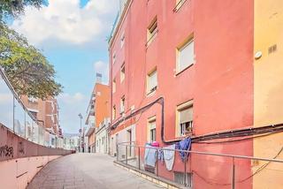 Appartement  C/ pluto. Solvia inmobiliaria  piso barcelona