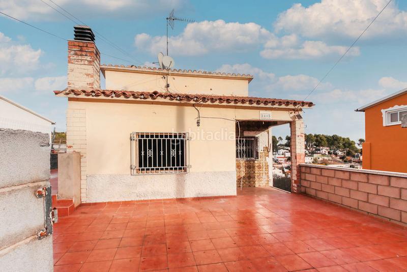 Foto 4cd8af02-f162-4df5-9271-433f10920bab. Chalet solvia inmobiliaria chalet independiente torre de claramunt la en Torre de Claramunt (La)