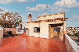 Xalet  C/ anoia. Solvia inmobiliaria  chalet independiente torre de claramunt la