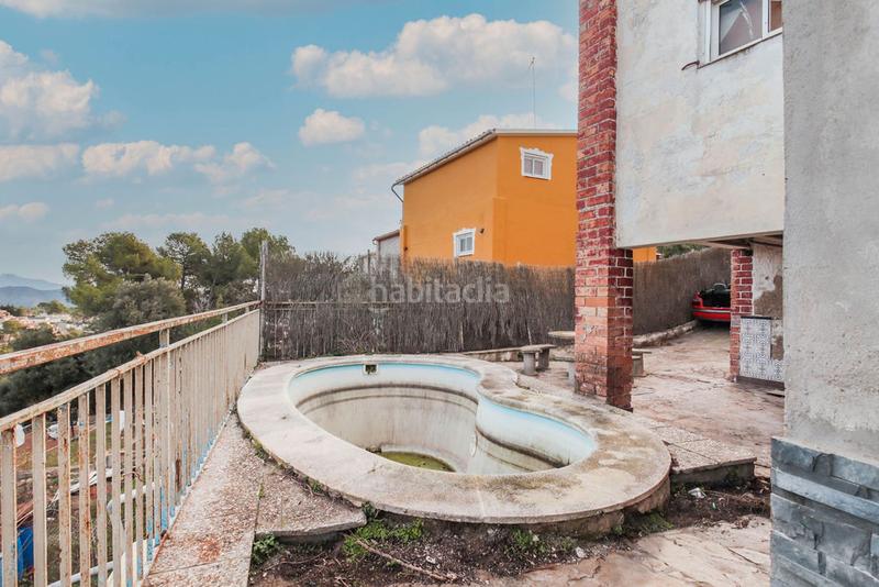 Foto d5f3e862-4376-48ec-bff3-006cc5a86d19. Chalet solvia inmobiliaria chalet independiente torre de claramunt la en Torre de Claramunt (La)