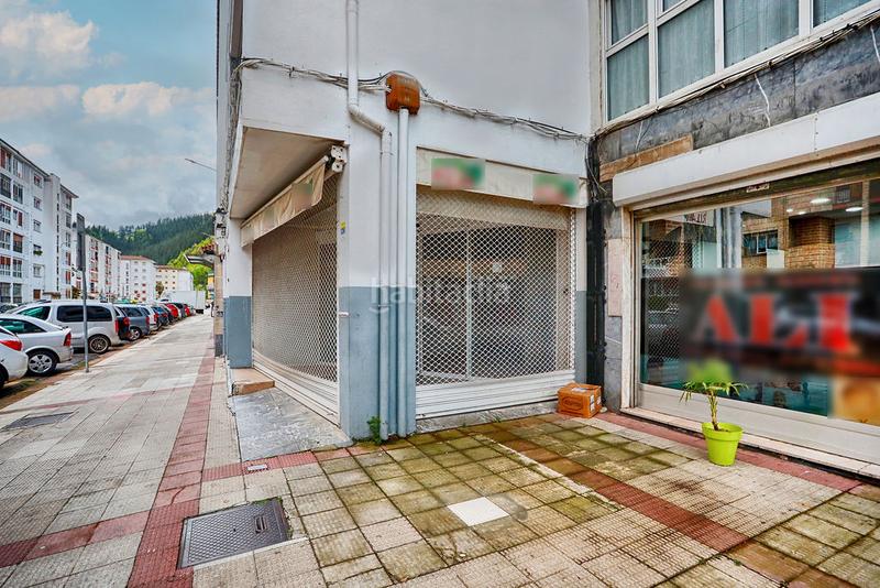 Foto ab70a1be-9986-4b87-9394-60193f3cb4cc. Local comercial solvia inmobiliaria locales arrasatemondragón en Arrasate o Mondragón
