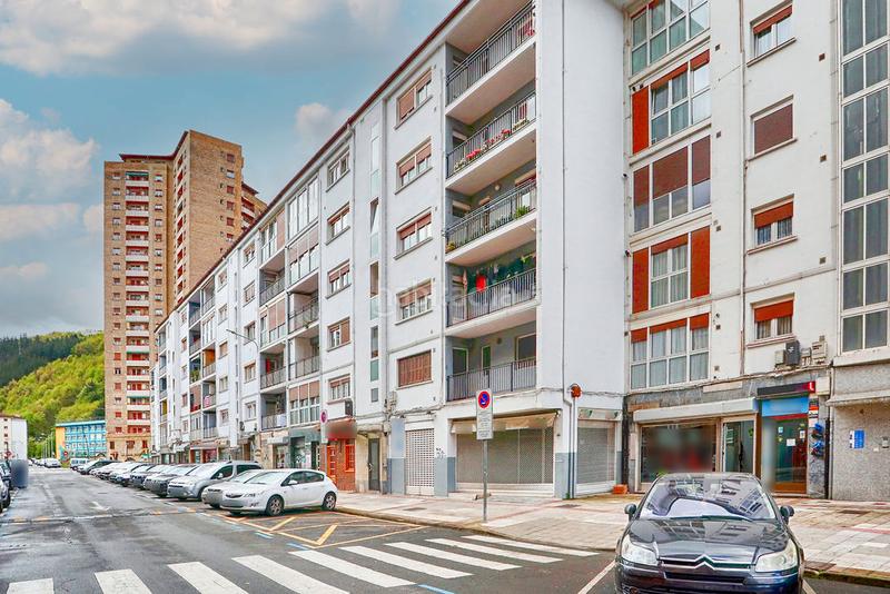 Foto d554e60f-0cbb-433b-a831-852dcaee6128. Local comercial solvia inmobiliaria locales arrasatemondragón en Arrasate o Mondragón