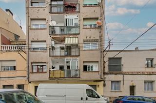 Appartement  C/ bages. Solvia inmobiliaria  piso terrassa